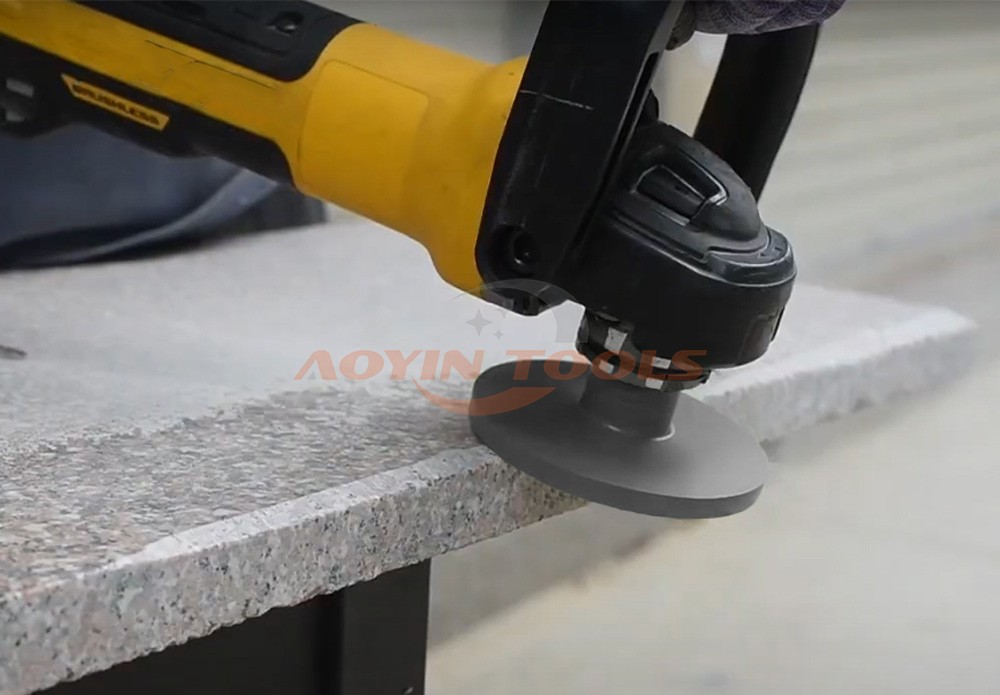 Para que tipos de trabalho são utilizadas as rodas de desbaste diamantadas?